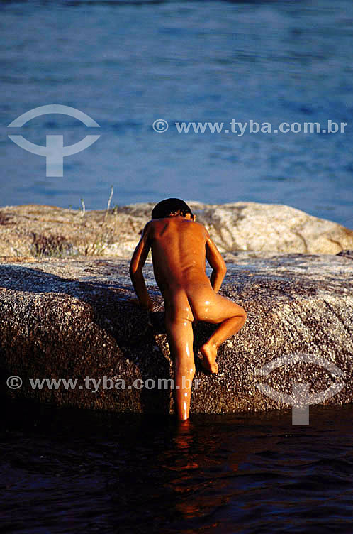  Indian - Negro River - Amazon Region - Brazil 