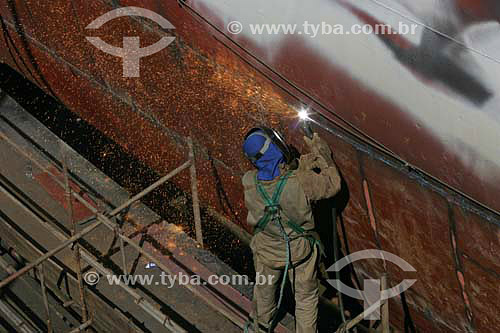  Itaituba ship being fixed - RENAVE Shipyard  - Niteroi city - Rio de Janeiro state (RJ) - Brazil