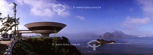  View of MAC (Contemporary Art Museum) as view from Boa Viagem neighbourhood - Niteroi city - Rio de Janeiro state - Brazil 