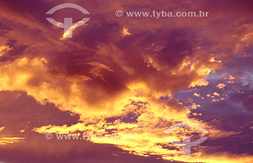  Clouds at sunset 