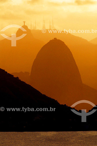  Sugar Loaf, Corcovado Mountain and Sumare seen from Niteroi - Rio de Janeiro city - Rio de Janeiro state - Brazil - 2005 