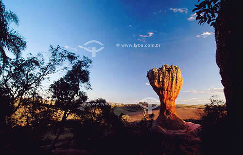  View of natural rock formations found at Vila Velha, some of which rise to over 35 meters (more than 115 feet) - Vila Velha State Park - PR  - Brazil 