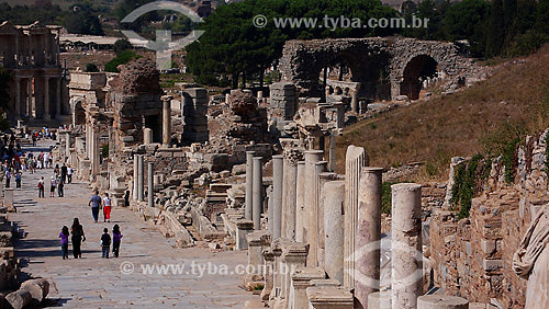  Ephesus archeological site (100 years BC) - Turkey - 10/2007 