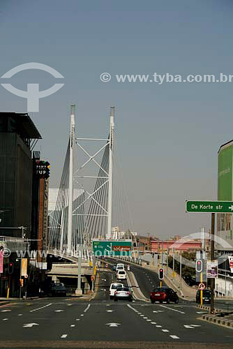  Nelson Mandela Bridge (new part of the city) - Johannesburg - South Africa - July 2006 