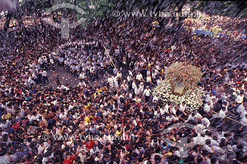  Procession along the Presidente Vargas Avenue going to the Nazare Avenue - Cirio de Nazare (religious celebration) - Belem city - Para state - Brazil 