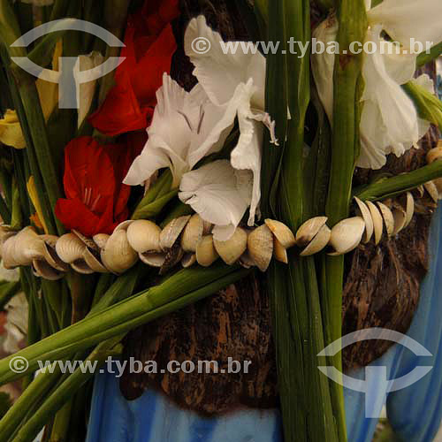  Offerings - Orixas - Iemanjá cult - Umbanda and Candomble - African Brazilian religion - New Year`s Eve- Copacabana  - Rio de Janeiro city - Rio de Janeiro state - Brazil  - 2005 