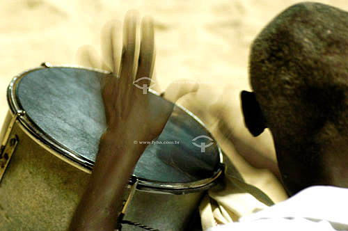  Religious cult to Iemanja, the Sea goddess to Candomble Afro-brazilian religion - New Year`s Eve 2004 on Copacabana - Rio de Janeiro city - Rio de Janeiro state - Brazil 