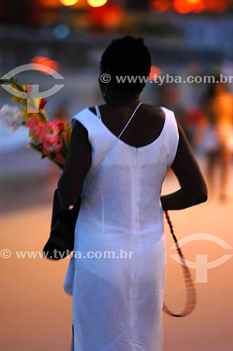  Umbanda and Camdomblé (afro-brazilian religions) - offers to Iemanja - Reveillon 2005 - Copacabana neighbourhood - Rio de Janeiro city - Rio de Janeiro state - Brazil 