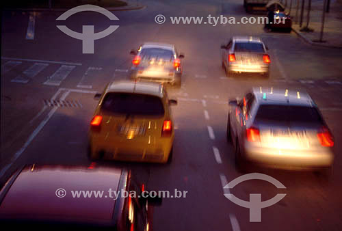  Traffic at night 