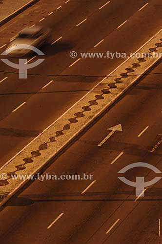  Road - Highway - Vitoria city - Espirito Santo state - Brazil - November 2006 