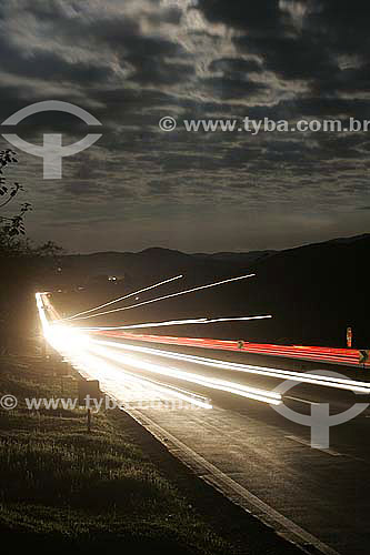  Car traffic at the Via-Dutra highway - Rio de Janeiro city - Rio de Janeiro state - Brasil  - Rio de Janeiro city - Rio de Janeiro state (RJ) - Brazil