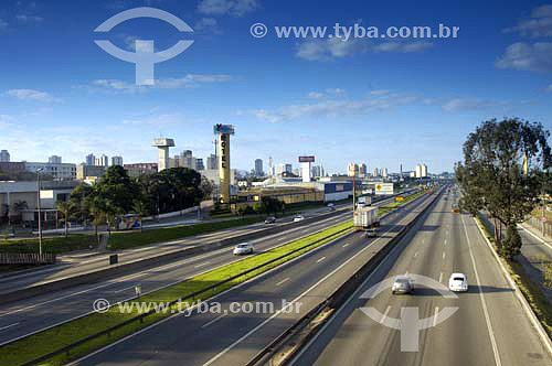  Via Dutra highway (BR-116) near Guarulhos city - Sao Paulo state - Brazil 