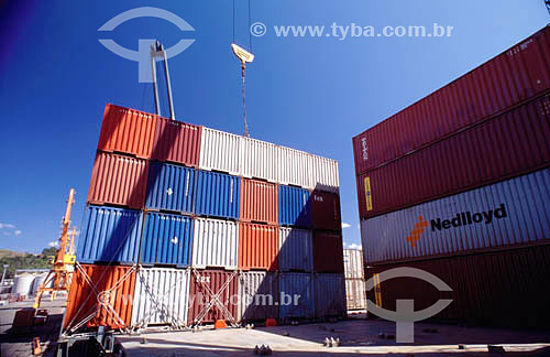  Loading containers on the port - Espirito Santo state - Brazil 