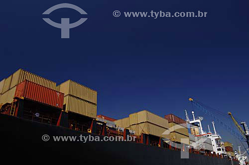  Export - Ship with containers - Rio de Janeiro city Port - Rio de Janeiro state - Brazil - August 2006 