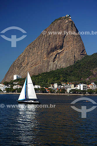  Boat - Botafogo Cove - Suggar Loaf in the background - Rio de Janeiro city - Rio de Janeiro state - Brazil - July 2006 