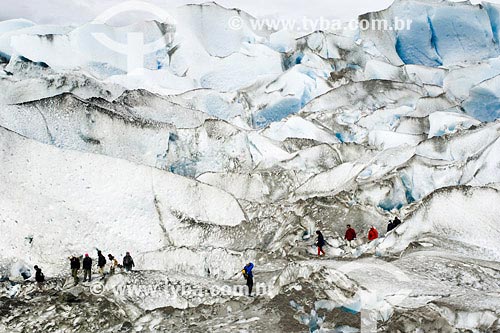  Subject: Trekking on the Viedma Glacier Place: Los Glaciares National Park - Patagonia Country: Argentina Date: 22/01/2007 