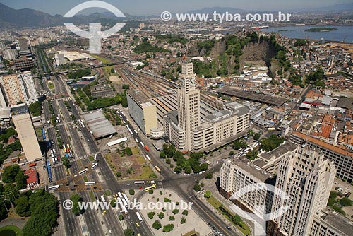  Subject: Aerial view of Presidente Vargas avenue, Central do Brasil (trian station) and Morro da Providencia slum on the background Place: Rio de Janeiro city - Rio de Janeiro state Date: 11/01/2008 
