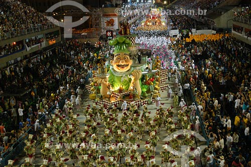  Subject: Parade of Mocidade Independente de Padre Miguel samba school Place: Sambadrome - Rio de Janeiro city - Rio de Janeiro state Date: Carnival 2005 