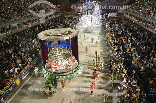  Subject: Parade of Mangueira samba school Place: Sambadrome - Rio de Janeiro city - Rio de Janeiro state Date: Carnival 2005 