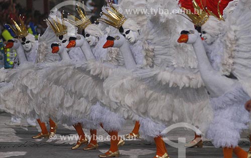  Subject: Parade of Imperatriz samba school Place: Sambadrome - Rio de Janeiro city - Rio de Janeiro state Date: Carnival 2005 