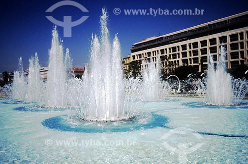  Subject: Fountain Place: Nice - France Date: 