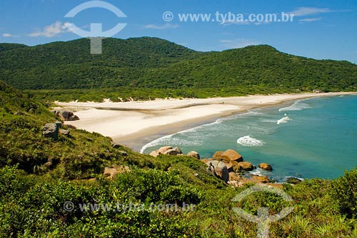  Subject: Naufragados beach, located on the extreme south of Florianopolis island Place: Florianopolis city - Santa Catarina state Date: April 2008 