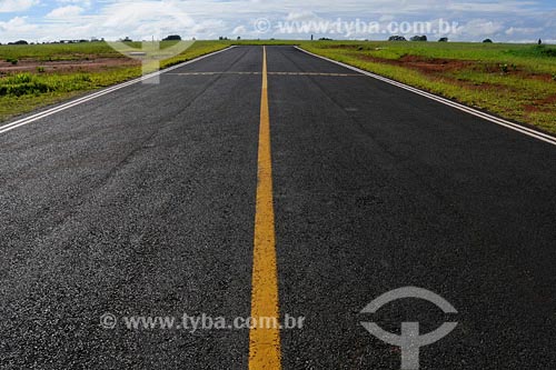  Runway at Uberlandia aeroclub - Minas Gerais state - March 2008 