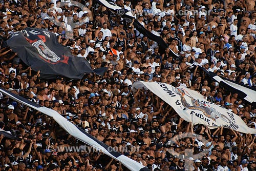  Subject: Corinthians team fans at Morumbi stadium / Place: Sao Paulo city - Sao Paulo state / Date: 03/2008 