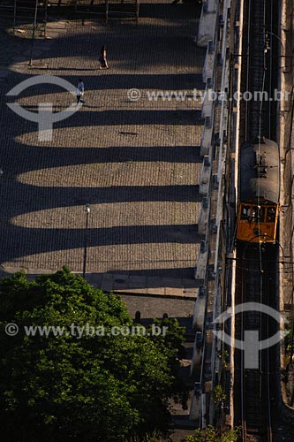  Subject: Trolley crossing the Lapa Arches / Place: Rio de Janeiro city center - Rio de Janeiro state / Date: 02/2008 