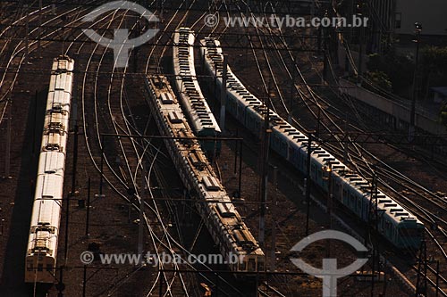  Subject: Trains on the Central do Brasil railway / Place: Rio de Janeiro city center - Rio de Janeiro state / Date: 03/2008 