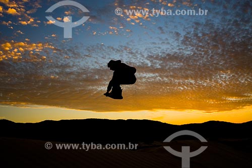  Subject: Sandboard at Joaquina beach / Place: Florianopolis city - Santa Catarina state / Date: 06/2008 