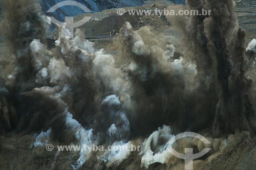  Subject: Casa da Pedra iron mine, National Metallurgical Company (CSN) / Place: Congonhas village - Minas Gerais state / Date: 07/2008 