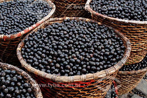  Subject: Açai, Ver-o-Peso market / Place: Belem city - Para state / Date: 02/2008 