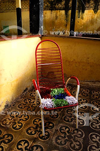  Subject: Coloured chair / Place: Miranda do Norte town - Maranhao state / Date: 08/2008 