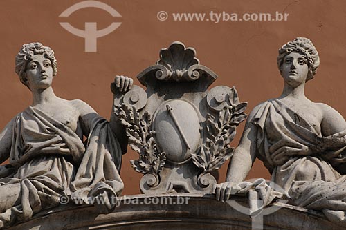  Subject: Detail of Teatro da Paz (Peace Theater) front / Place: Belem City - Para State - Brazil / Date: 10/13/2008 