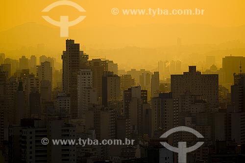  Subject: Sao Paulo Skyline - Thermal inversion / Place: Sao Paulo City - Sao Paulo State / Date: 06/2006 