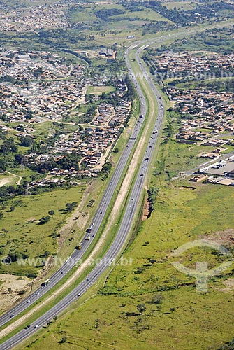  Subject: Aerial view of Highway Bandeirantes / Place: Campinas City - Sao Paulo State - Brazil / Date: 04/11/2007 