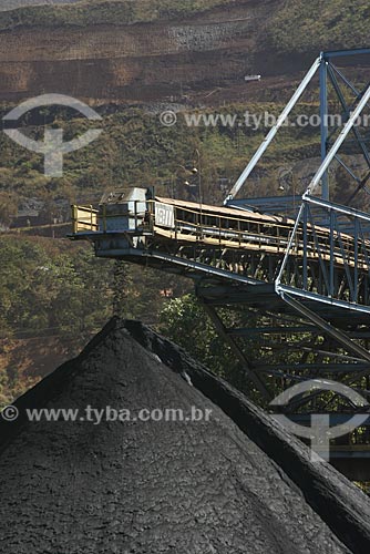  Subject: Alegria Mine - Loading of Iron Ore - Vale do Rio Doce / Place: Mariana City - Minas Gerais State - Brazil / Date: August 2007 