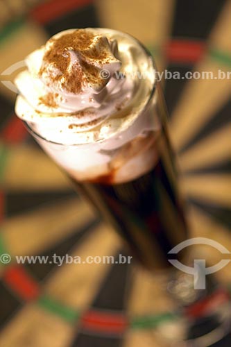  Subject: Irish coffee over dartboard / Place: Visconde de Mauá city - Limit between Rio de Janeiro and Minas Gerais State / Date:2008 