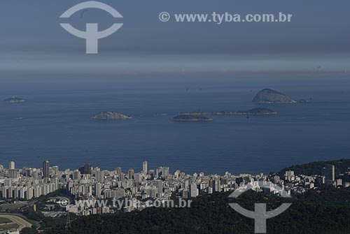  Subject: Leblon neighborhood. Cagarras Archipelago in the background. Atmosphere pollution during winter / Place: Rio de Janeiro city - Rio de Janeiro State - Brazil / Date: 2008 
