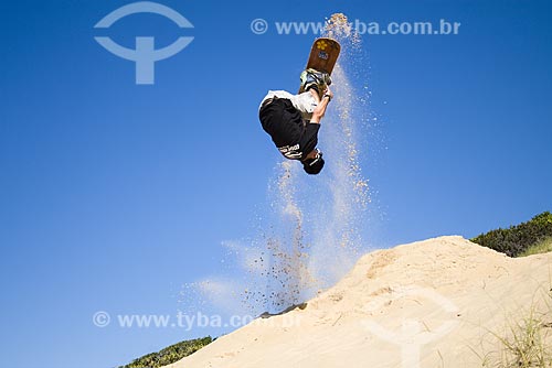  Subject: Sandboard - Dunes of Praia Grande (Great Beach) / Place: Sao Francisco do Sul City - Santa Catarina State - Brazil / Date: April 2009 