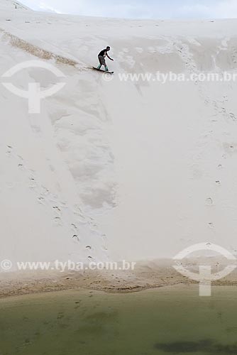  Subject: Sandboarding  - Dunes of Joaquina Beach / Place: Florianopolis City - santa Catarina State - Brazil / Date: April 2009 