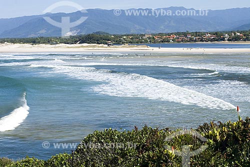  Subject: Beach - Guarda do Embau Neighbourhood / Place: Palhoça City - Santa Catarina State - Brazil / Date: May 2009 