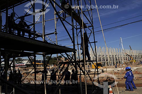  Subject: PAC (Growth Acceleration Program) workers in Manguinhos - Jobsite / Place: Rio de Janeiro city - Rio de Janeiro state - Brazil / Date: 08/07/2009 