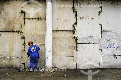  Subject: PAC (Growth Acceleration Program) - Worker / Place: Rocinha - Rio de Janeiro city - Rio de Janeiro state - Brazil / 21/7/2009 