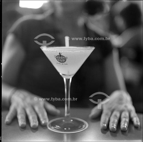  Subject: Woman with a cup of dayquiri  drink at La Floridita Bar Restaurant /   Local:   Havana - Cuba  / Date: october 2009 