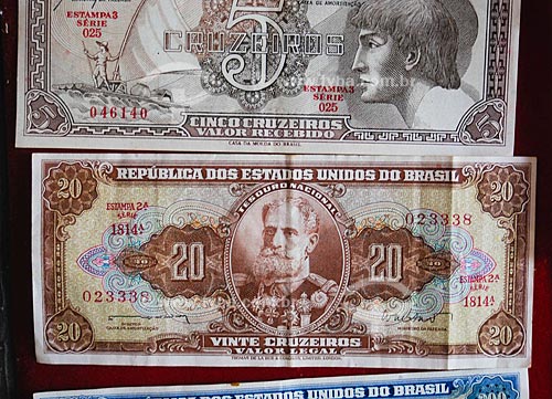  Subject: Paper old money 