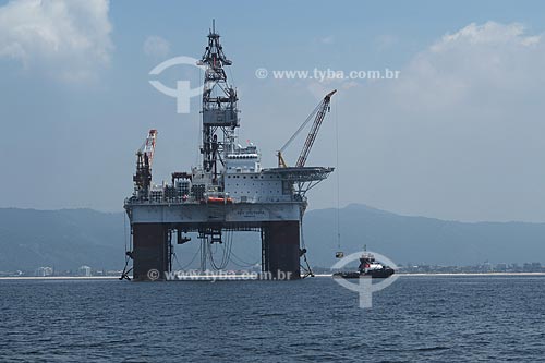  Subject: Oil platform / Place: Rio de Janeiro city - Rio de Janeiro state - Brazil  / Date: 01/2010 