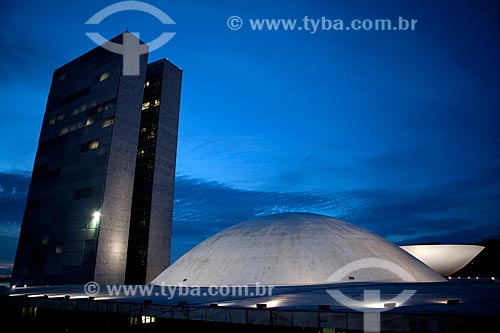  Subject: Night view of the National Congress  / Place:  Brasilia city - Distrito Federal (Federal District) - Brazil  / Date: 01/2010 