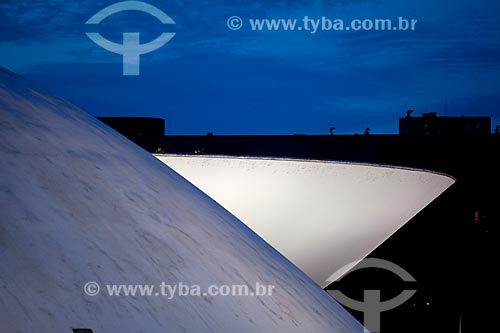  Subject: Night view of the National Congress  / Place:  Brasilia city - Distrito Federal (Federal District) - Brazil  / Date: 01/2010 